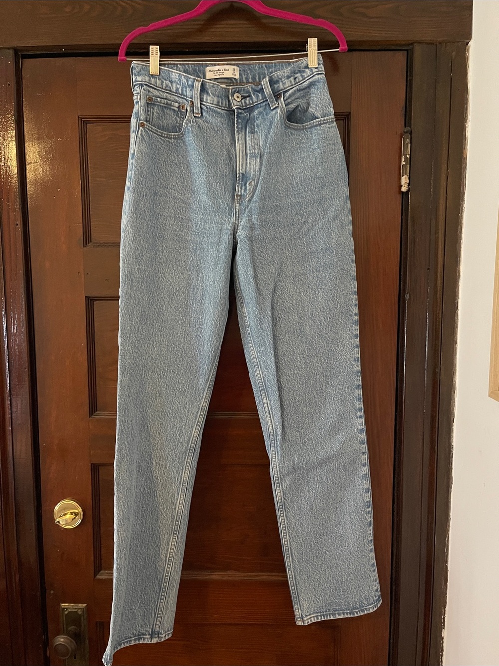 Abercrombie The ‘90s Straight Ultra High Rise Jean (Curve Love 29 L)